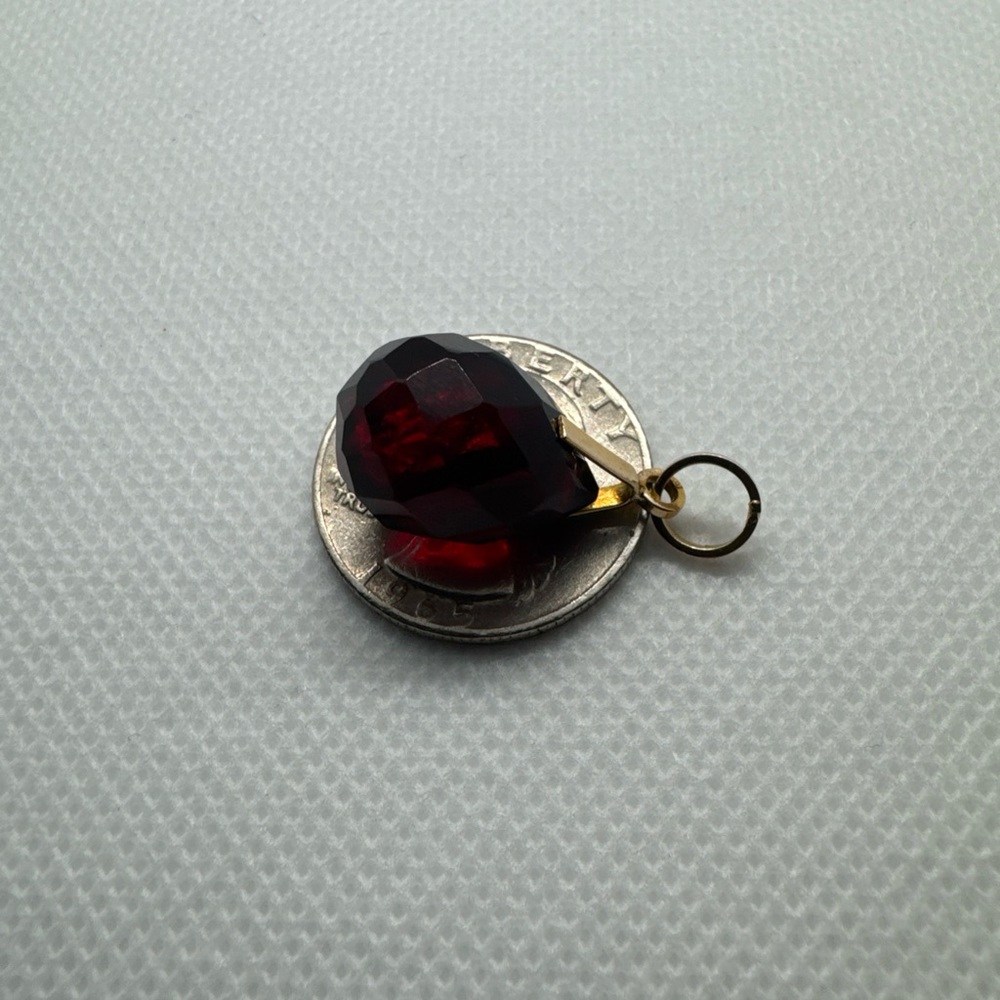 18K Yellow Gold Pendant/charm with Faceted Red Glass Teardrop, Birthstone, 750 - Picture 9 of 16